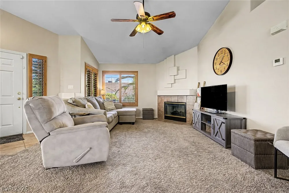 7632 Twisted Pine Avenue Las Vegas, NV 89131