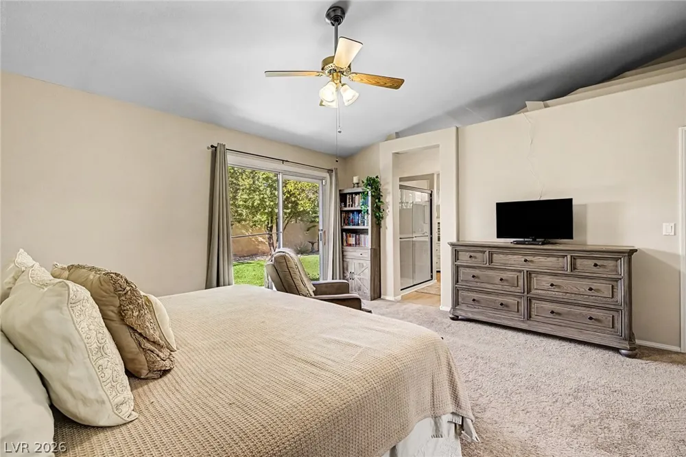 7632 Twisted Pine Avenue Las Vegas, NV 89131