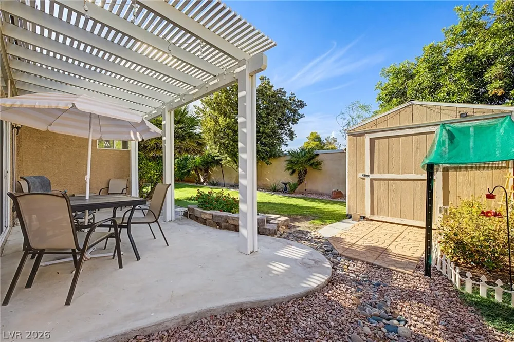 7632 Twisted Pine Avenue Las Vegas, NV 89131