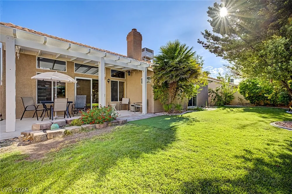 7632 Twisted Pine Avenue Las Vegas, NV 89131