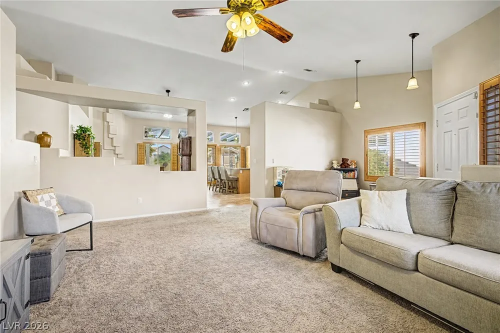 7632 Twisted Pine Avenue Las Vegas, NV 89131
