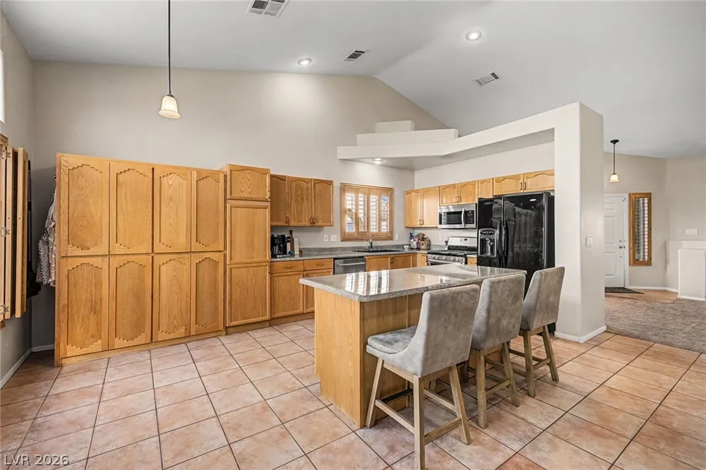 7632 Twisted Pine Avenue Las Vegas, NV 89131