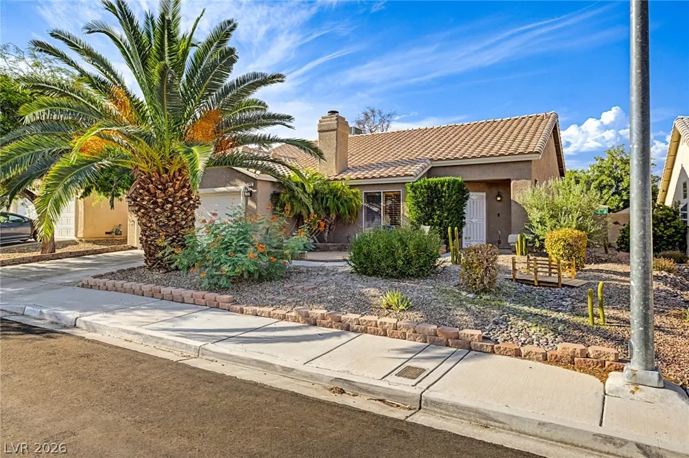 7632 Twisted Pine Avenue Las Vegas, NV 89131