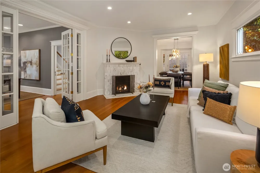 716 15th Avenue E Seattle, WA 98112