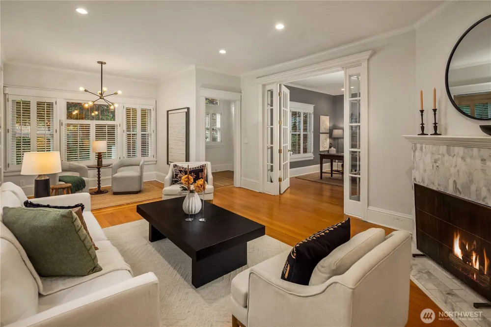 716 15th Avenue E Seattle, WA 98112