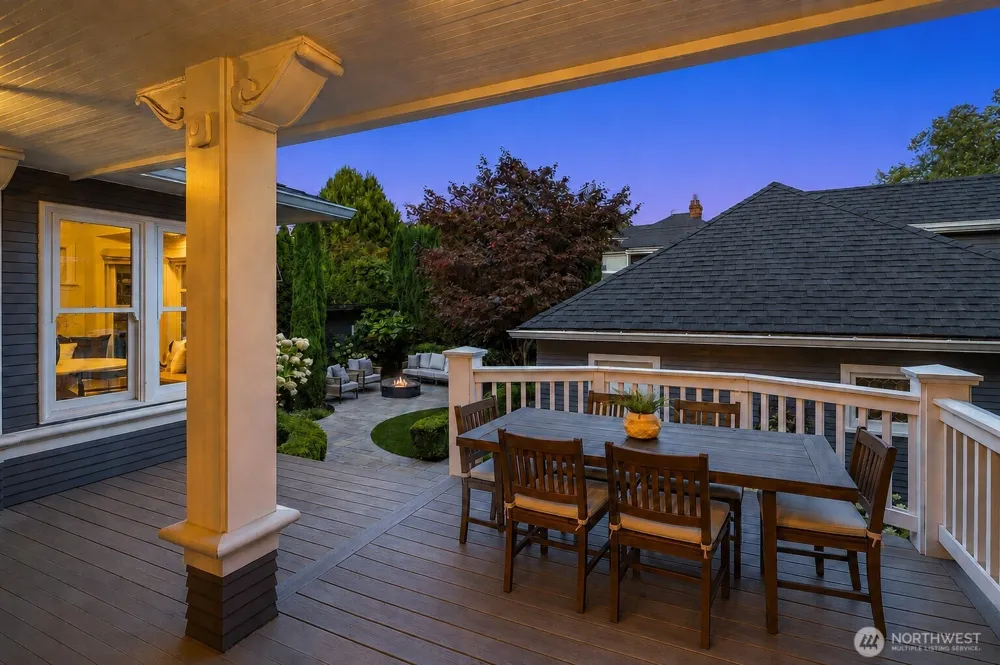 716 15th Avenue E Seattle, WA 98112