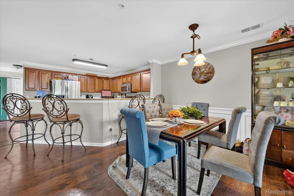 531 Brookfield Drive #81 Westland City, MI 48185