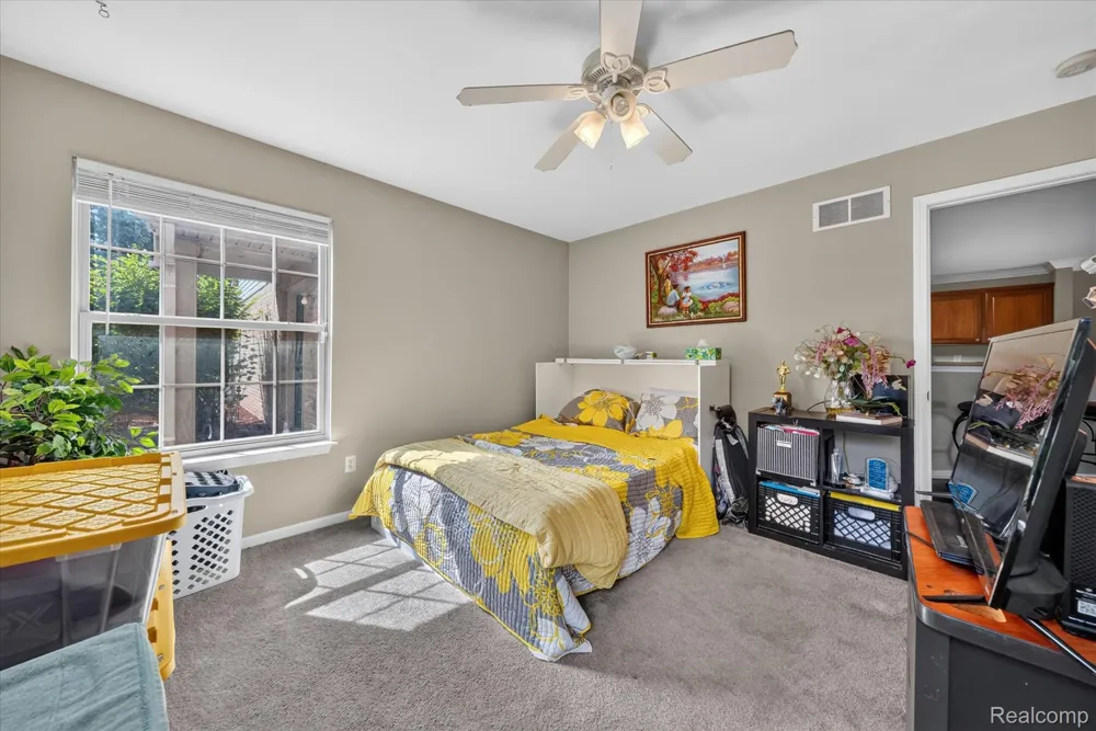 531 Brookfield Drive #81 Westland City, MI 48185