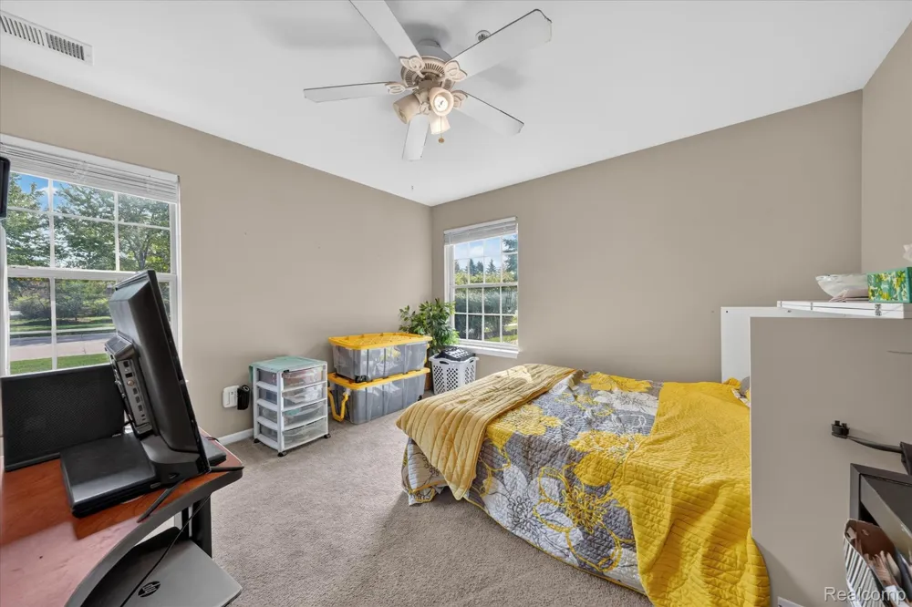 531 Brookfield Drive #81 Westland City, MI 48185