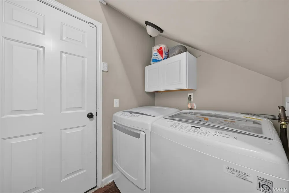 531 Brookfield Drive #81 Westland City, MI 48185