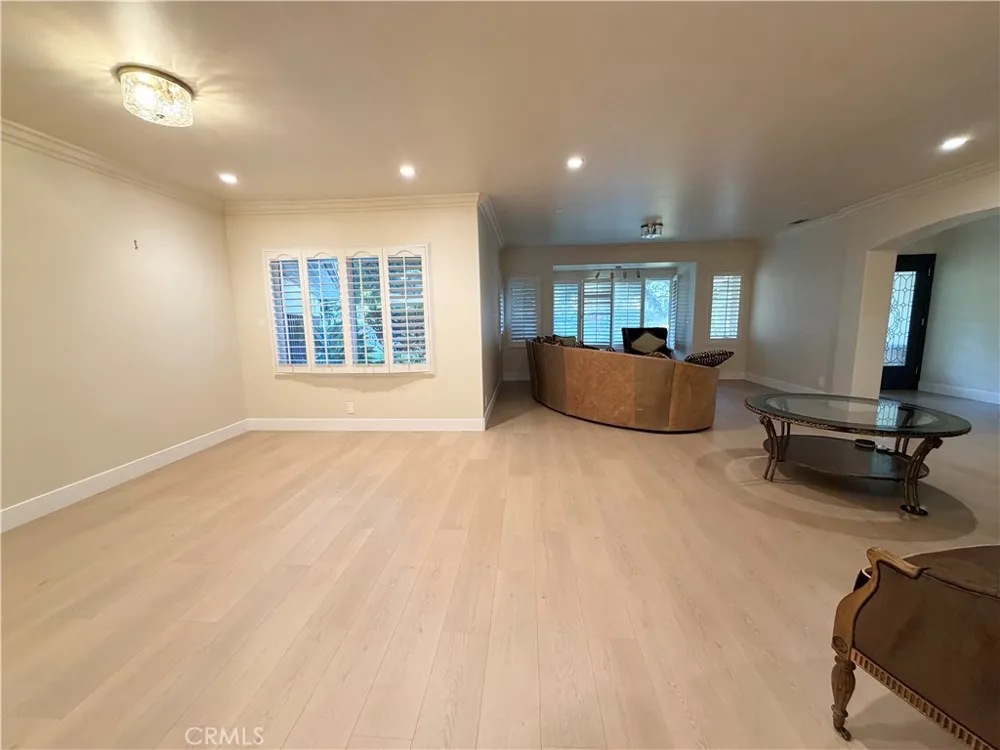 28 W Sycamore Avenue Arcadia, CA 91006