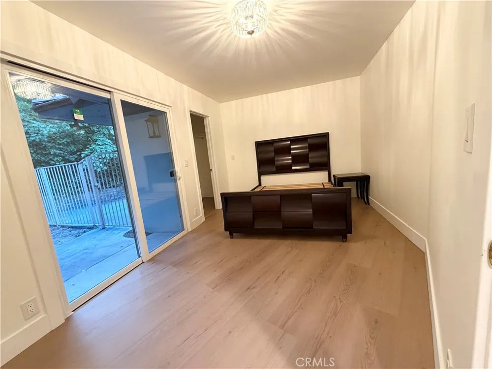 28 W Sycamore Avenue Arcadia, CA 91006