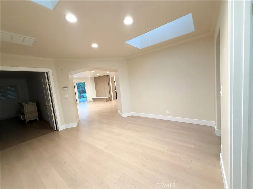 28 W Sycamore Avenue Arcadia, CA 91006