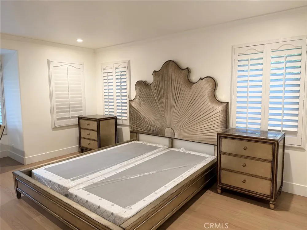 28 W Sycamore Avenue Arcadia, CA 91006