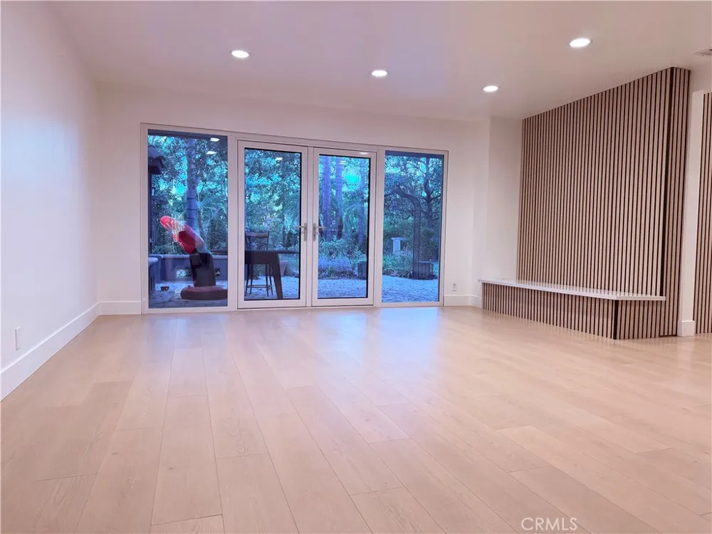28 W Sycamore Avenue Arcadia, CA 91006