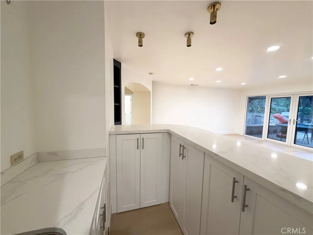 28 W Sycamore Avenue Arcadia, CA 91006