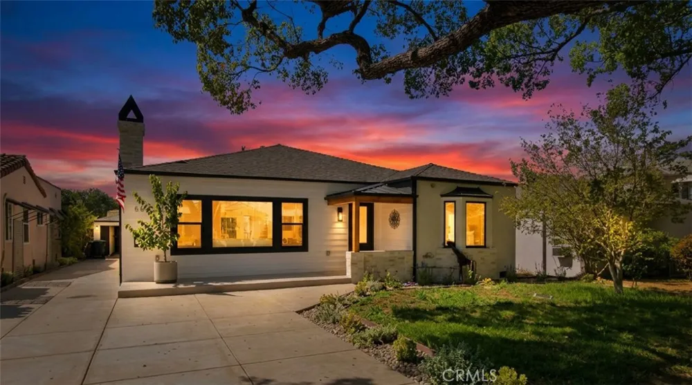 556 Hawthorne Glendale, CA 91204