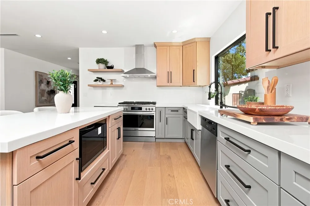 556 Hawthorne Glendale, CA 91204