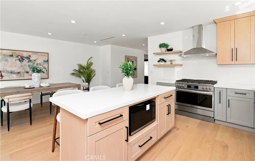 556 Hawthorne Glendale, CA 91204