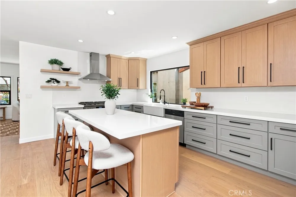 556 Hawthorne Glendale, CA 91204
