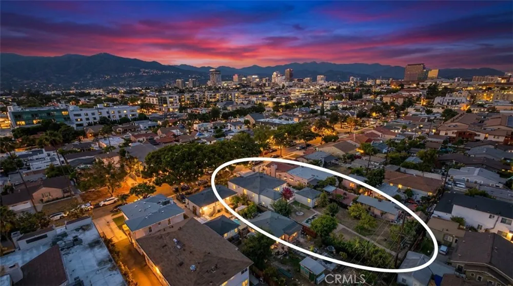 556 Hawthorne Glendale, CA 91204