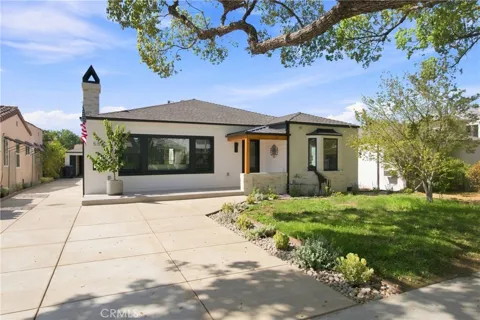 556 Hawthorne