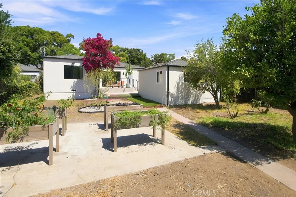556 Hawthorne Glendale, CA 91204