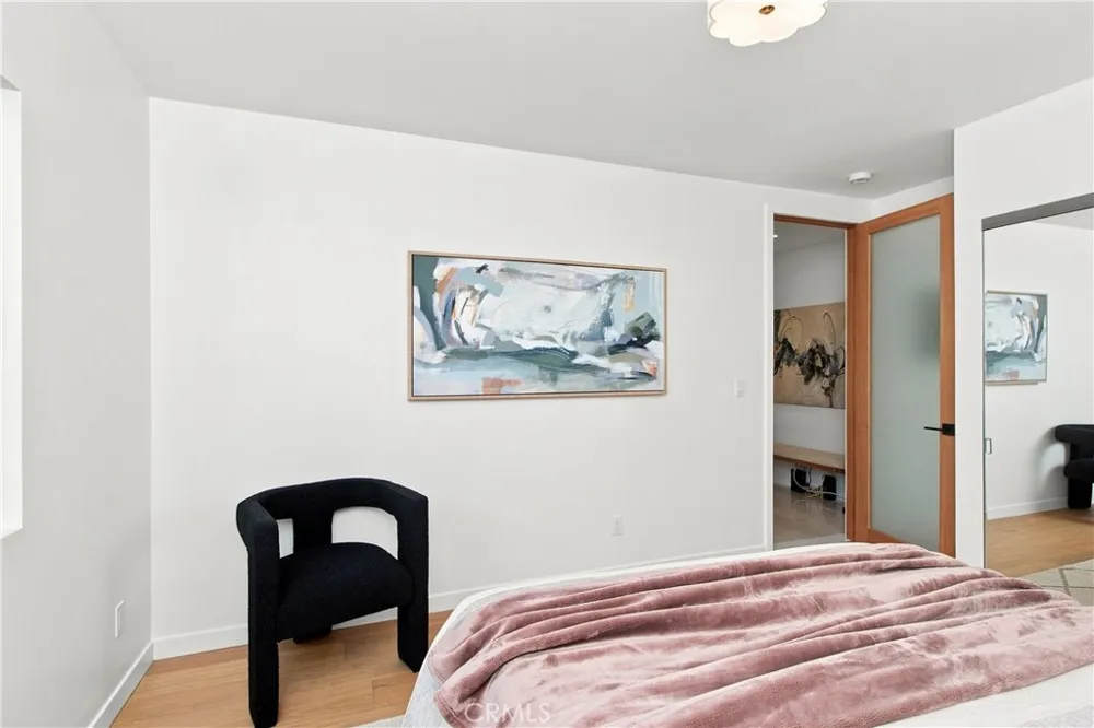 556 Hawthorne Glendale, CA 91204