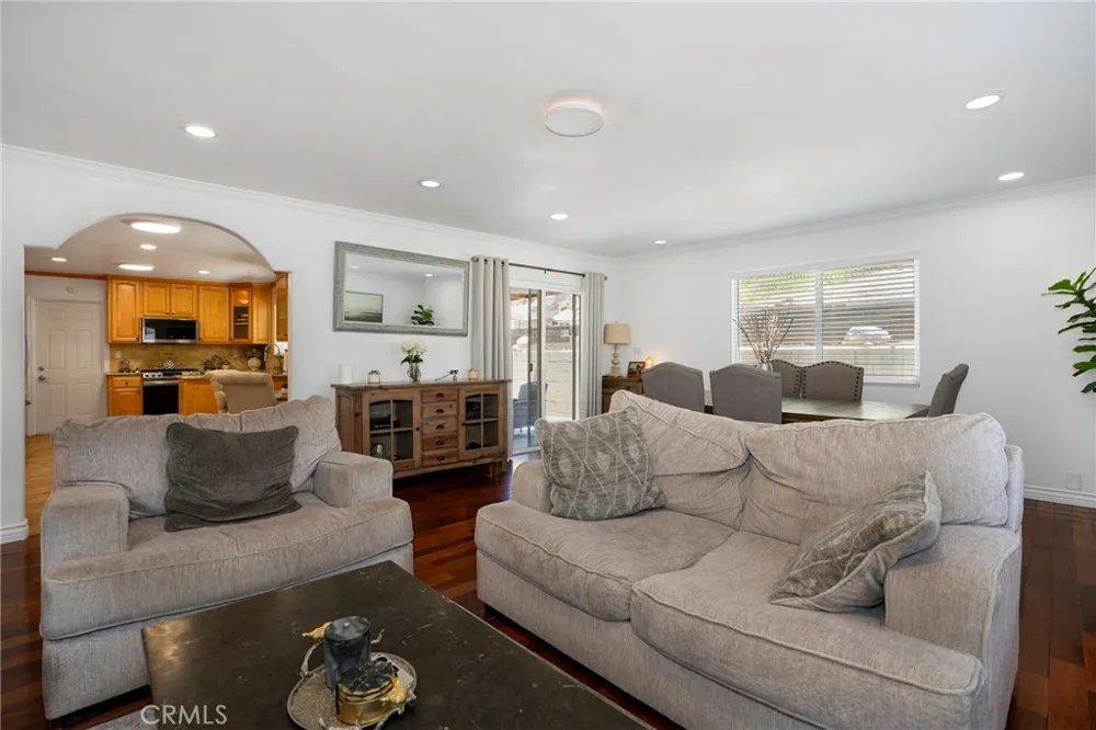 11852 Vanport Avenue Sylmar, CA 91342