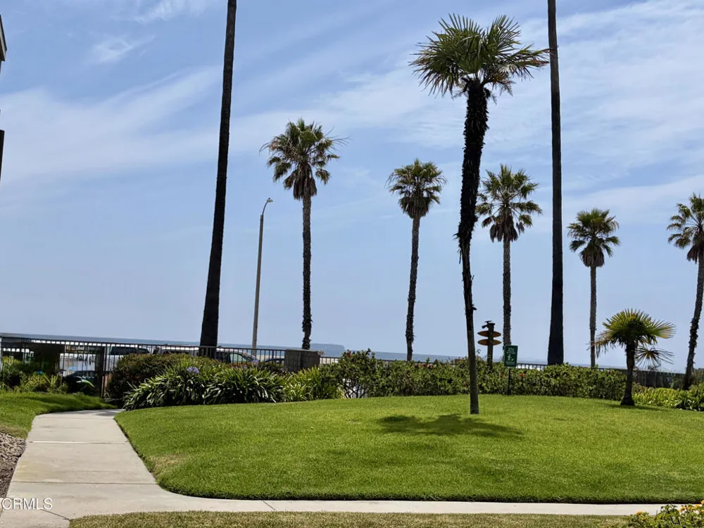 257 E Surfside Drive Port Hueneme, CA 93041