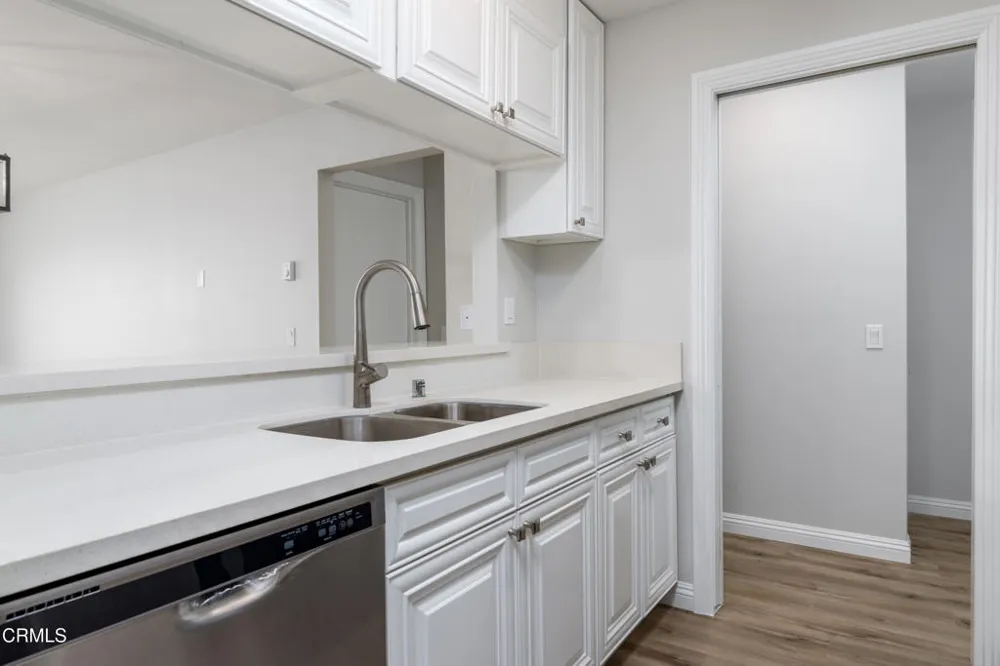 257 E Surfside Drive Port Hueneme, CA 93041