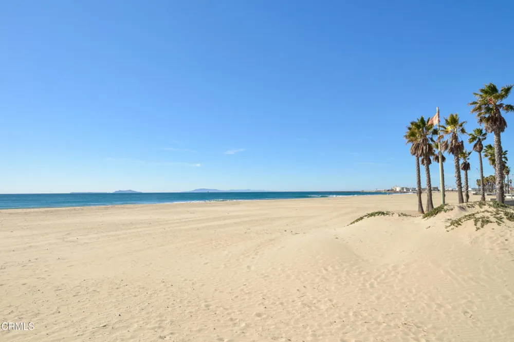257 E Surfside Drive Port Hueneme, CA 93041