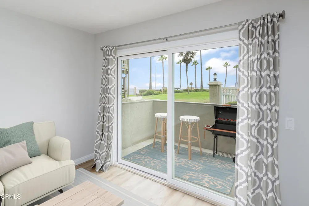257 E Surfside Drive Port Hueneme, CA 93041