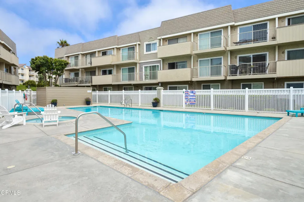 257 E Surfside Drive Port Hueneme, CA 93041