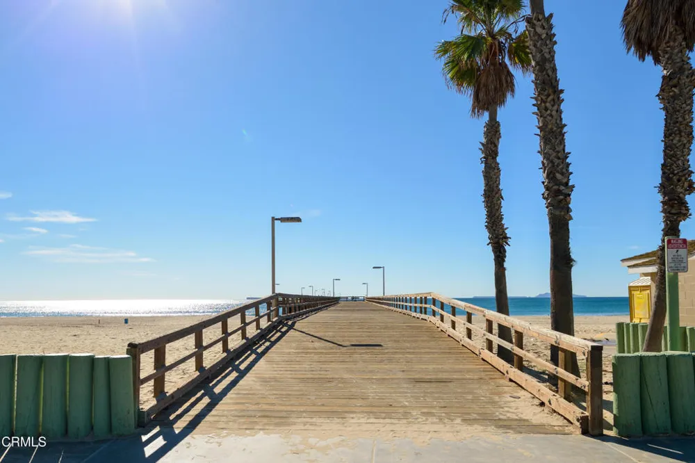 257 E Surfside Drive Port Hueneme, CA 93041