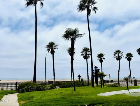 257 E Surfside Drive