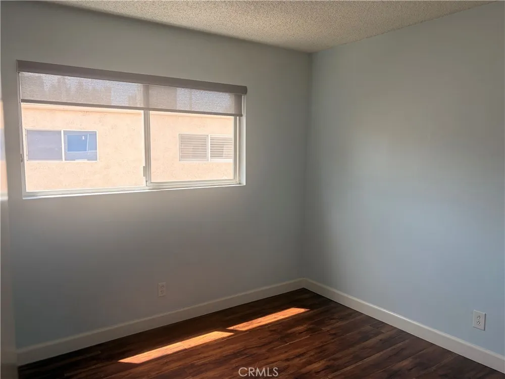 8008 Via Verona Burbank, CA 91504