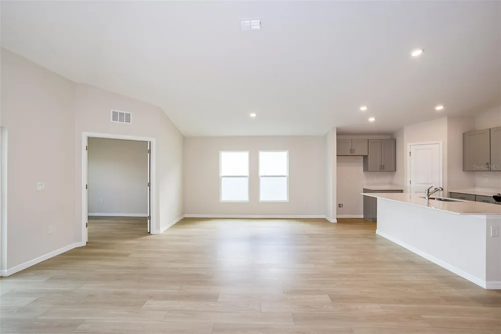 36691 THORNHEDGE DRIVE Zephyrhills, FL 33541