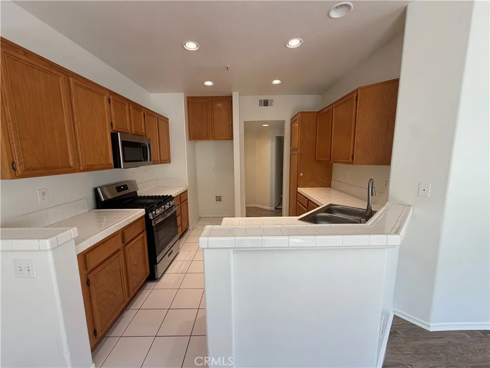 33551 Winston Way #B Temecula, CA 92592