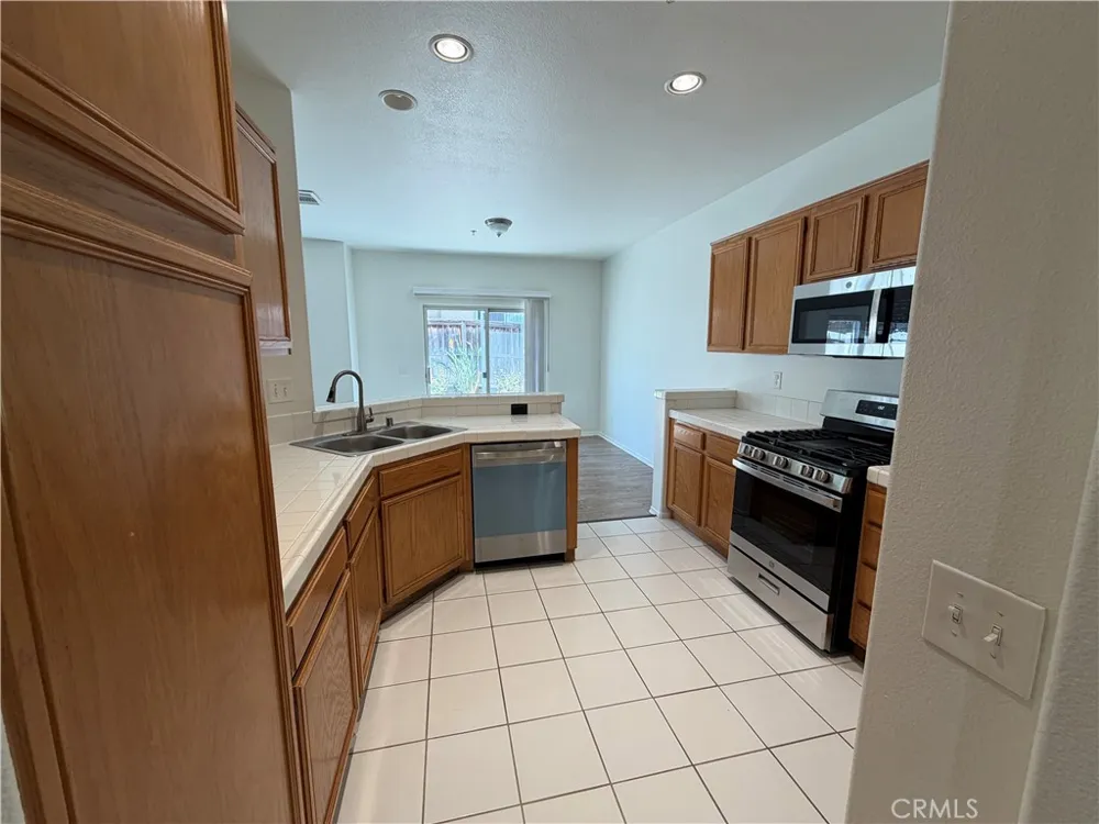 33551 Winston Way #B Temecula, CA 92592
