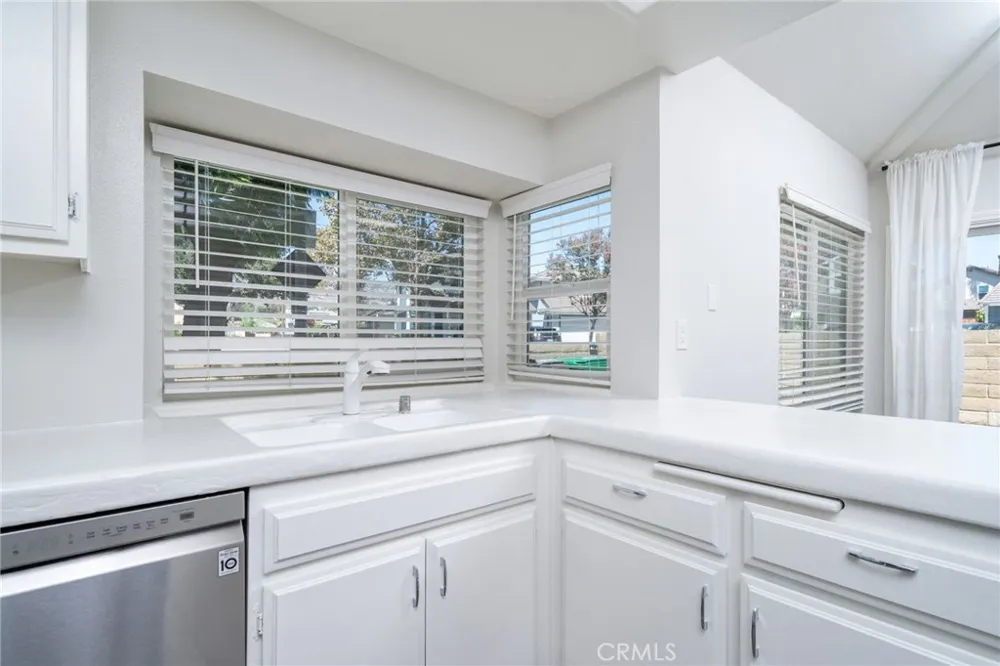 850 Tucson Court San Dimas, CA 91773