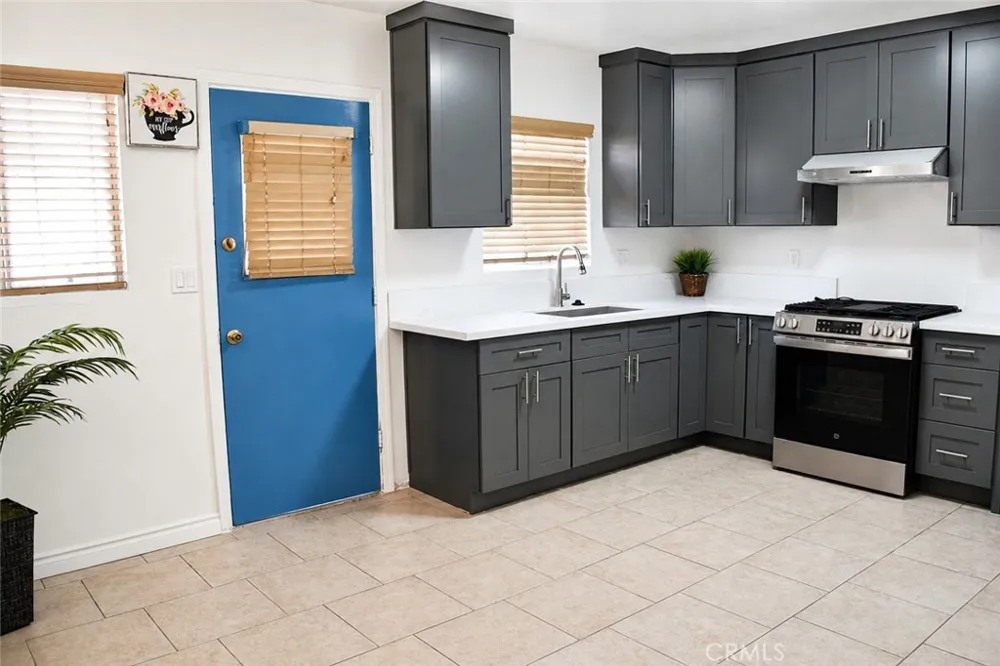 5474 San Bernardino Montclair, CA 91763