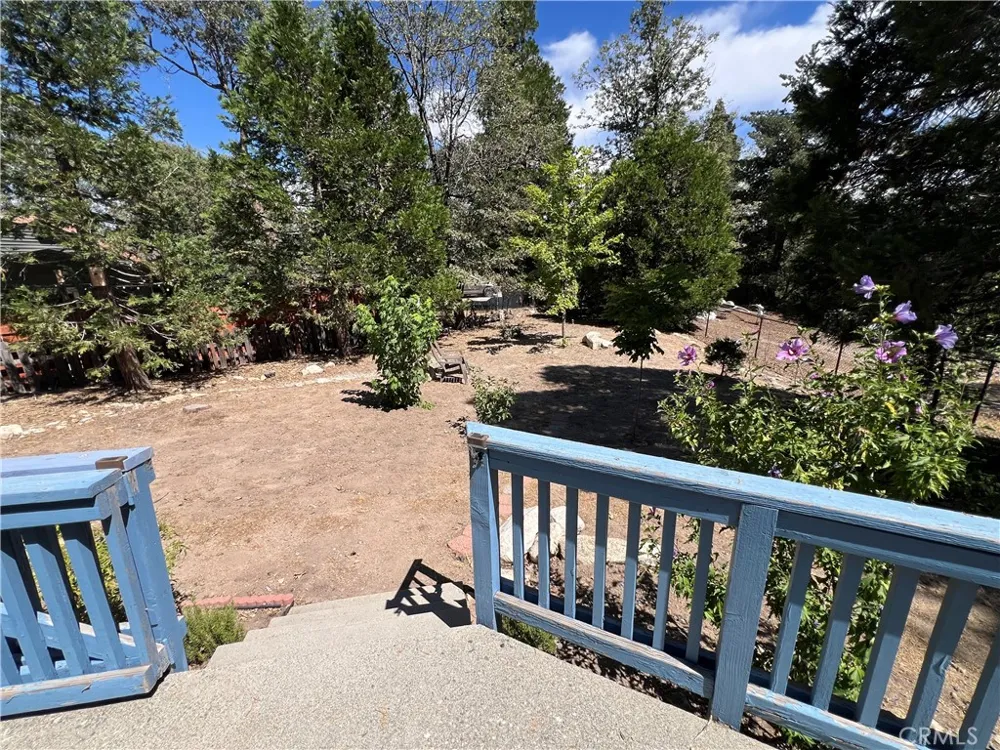 253 La Casita Twin Peaks, CA 92391