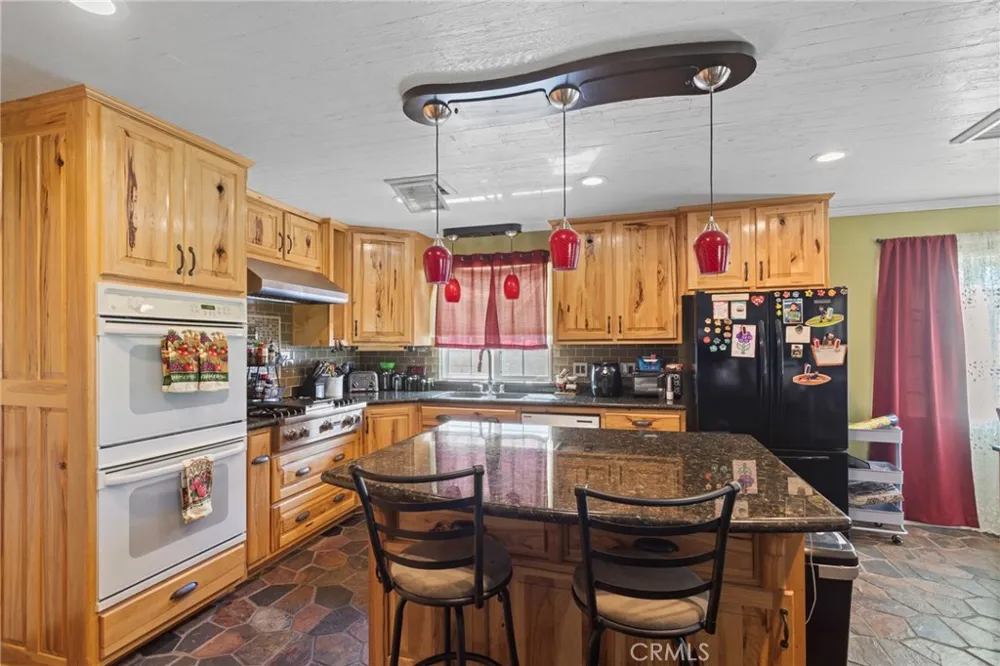 9257 Devon Rancho Cucamonga, CA 91730