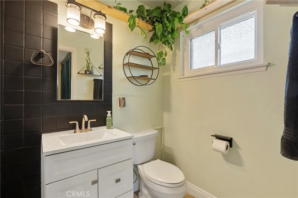 4059 Rupley Riverside, CA 92505