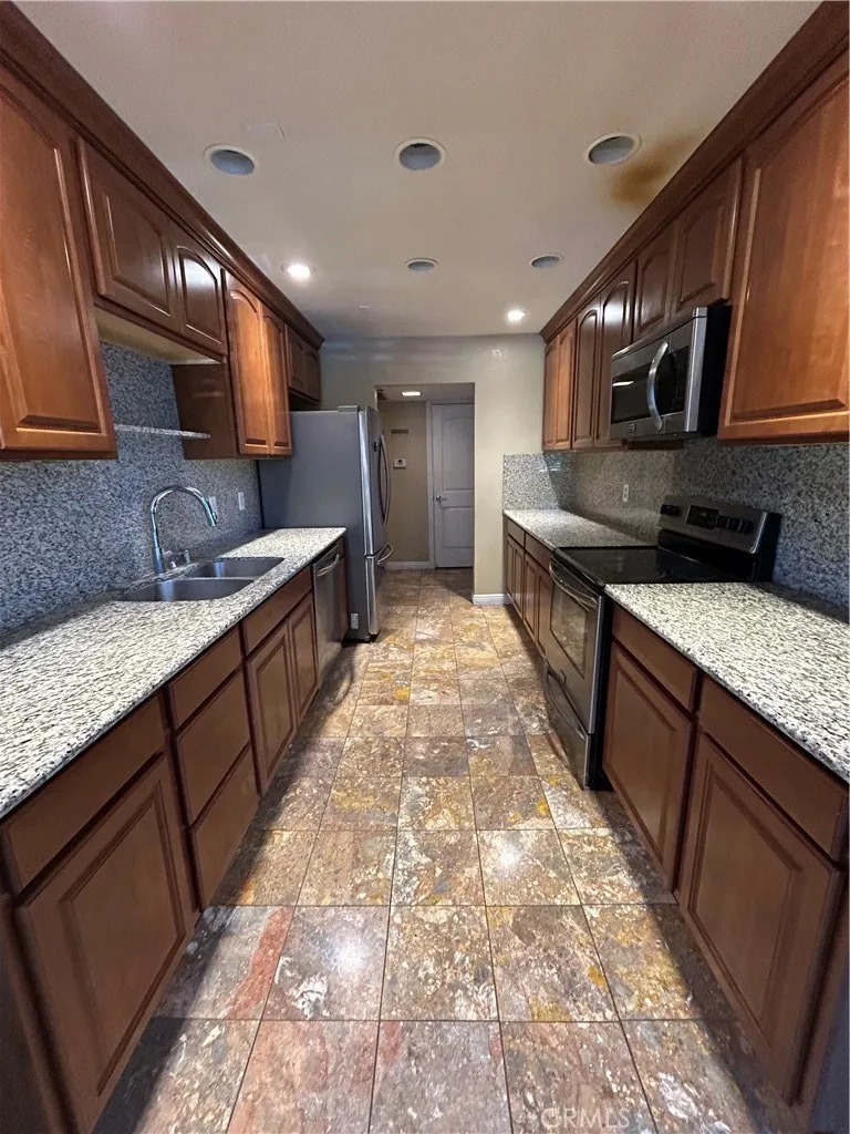 3636 Sumner Pomona, CA 91767