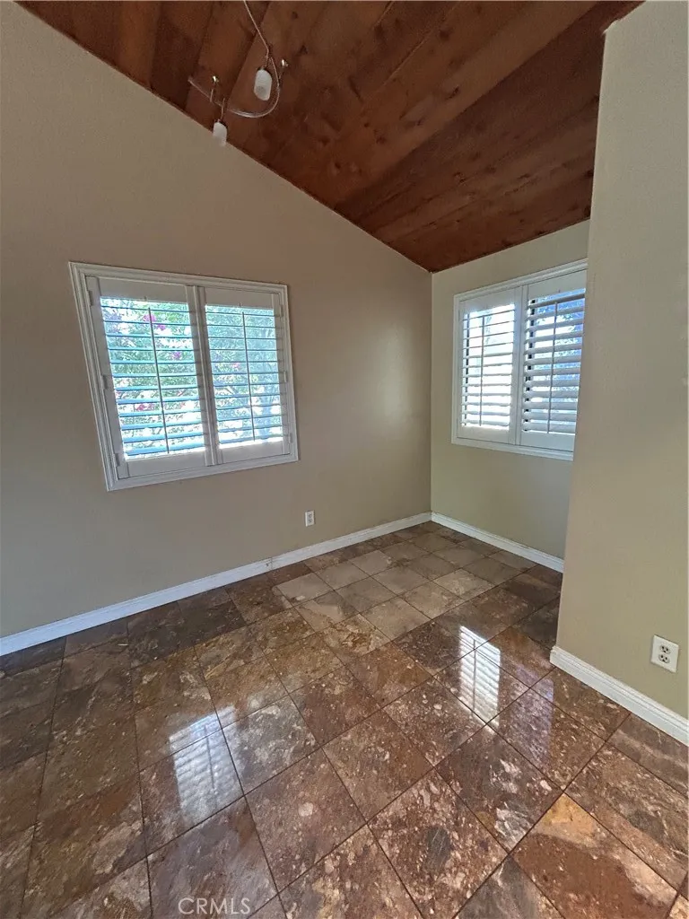 3636 Sumner Pomona, CA 91767