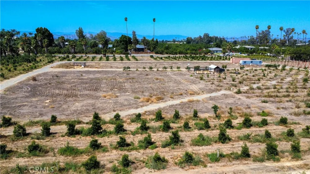 2523 Jefferson Street Riverside, CA 92504