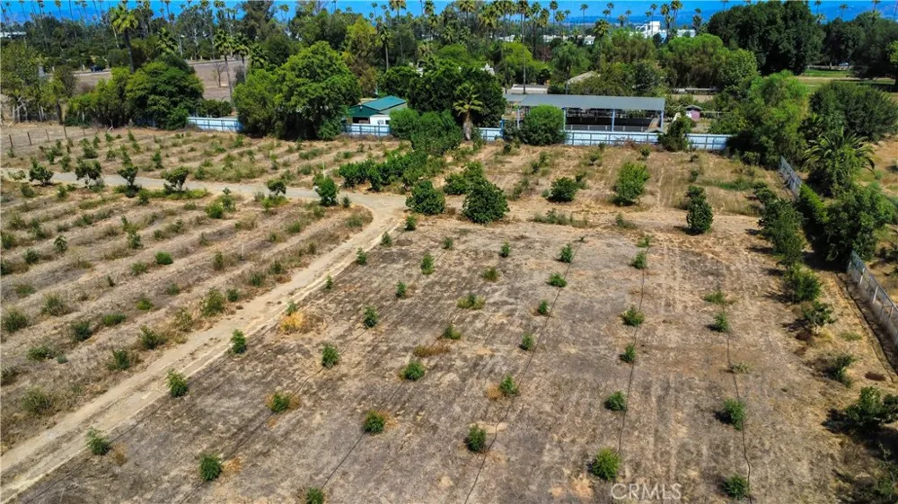 2523 Jefferson Street Riverside, CA 92504