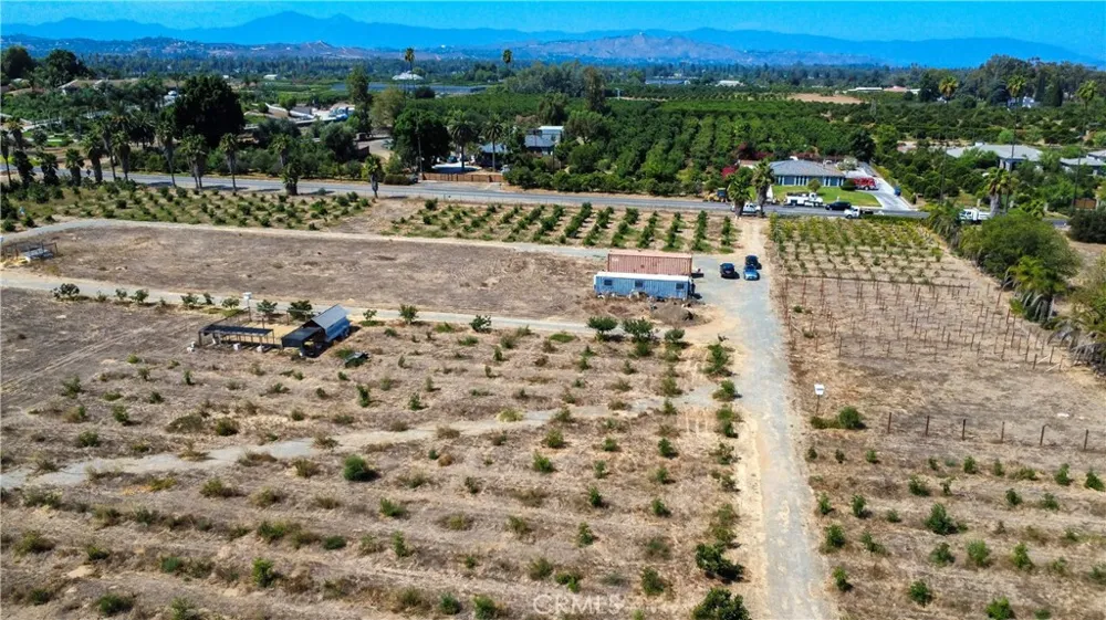 2523 Jefferson Street Riverside, CA 92504
